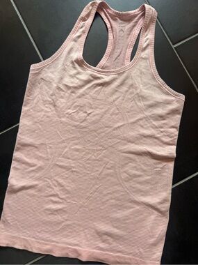 Lululemon Swiftly Tech Racerback Tank Top Heathered Light Pink Size 6